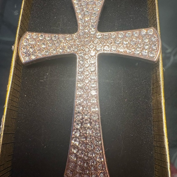 Silver Rhinestone Cross brooch - Picture 7 of 10
